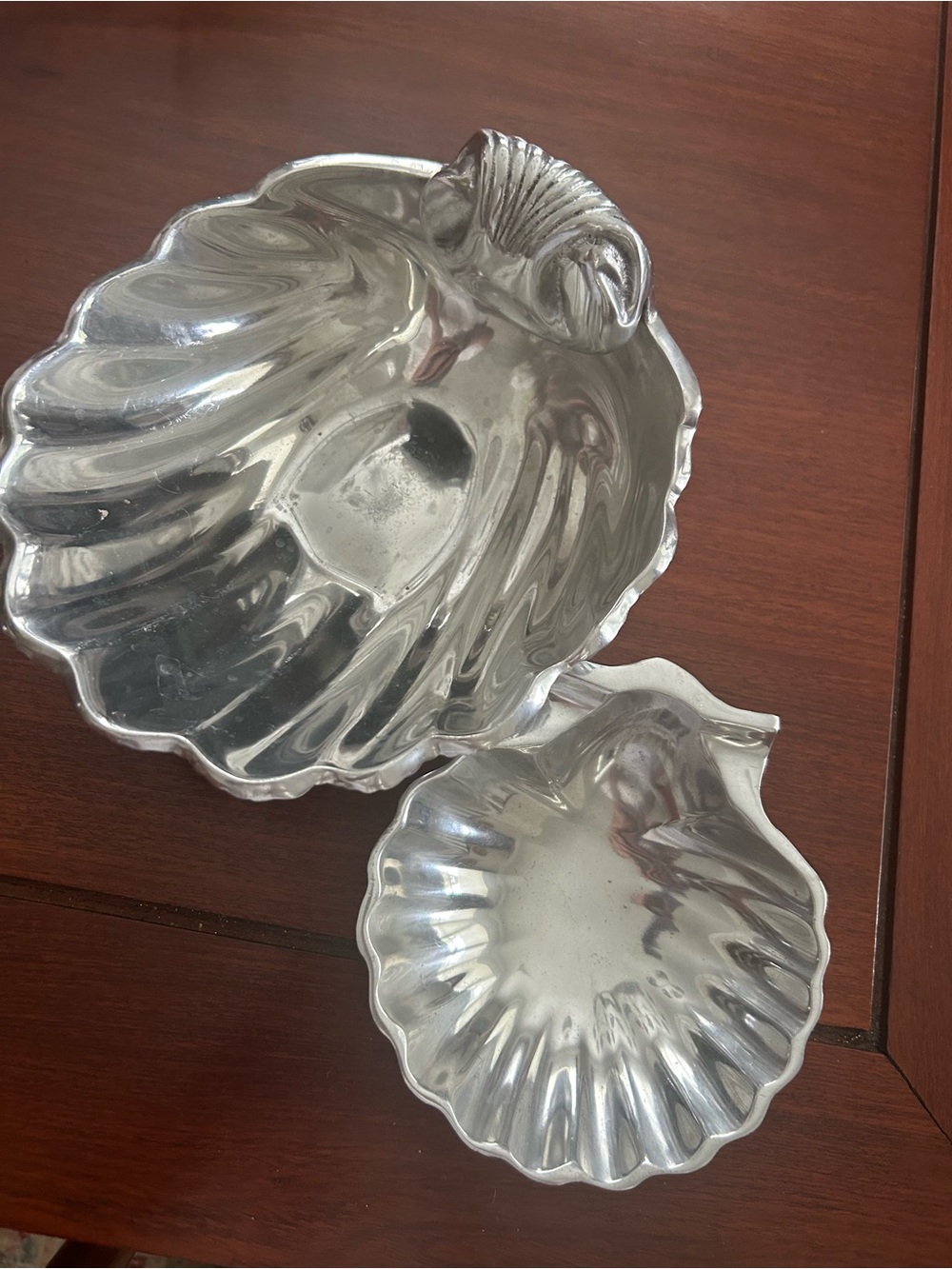 Metal Shell-Shaped Serving Dishes - Set of 2